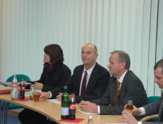 Ministerpräsident Woidke zu Besuch bei TZMO Deutschland GmbH