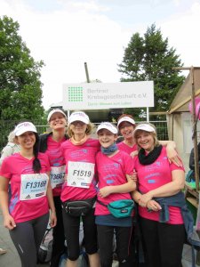 Seni Lady Team bei dem Berliner Frauenlauf gegen Brustkrebs